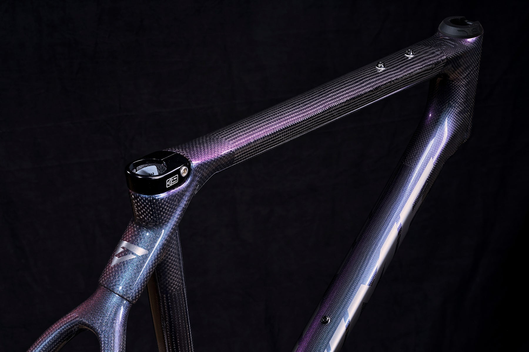 ALPE D'HUEZ X FRAMESET | Dyneema | Modern Multi Surface Road Bike